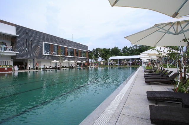 Hồ bơi Celadon City Sport